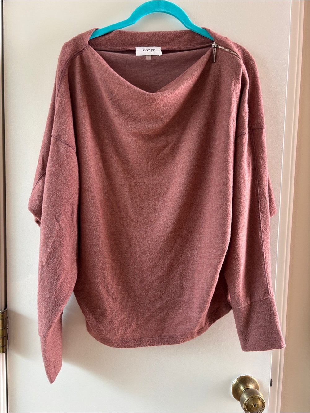 Korye Women's Dusty Rose Cowl-Neck Lightweight Sweater